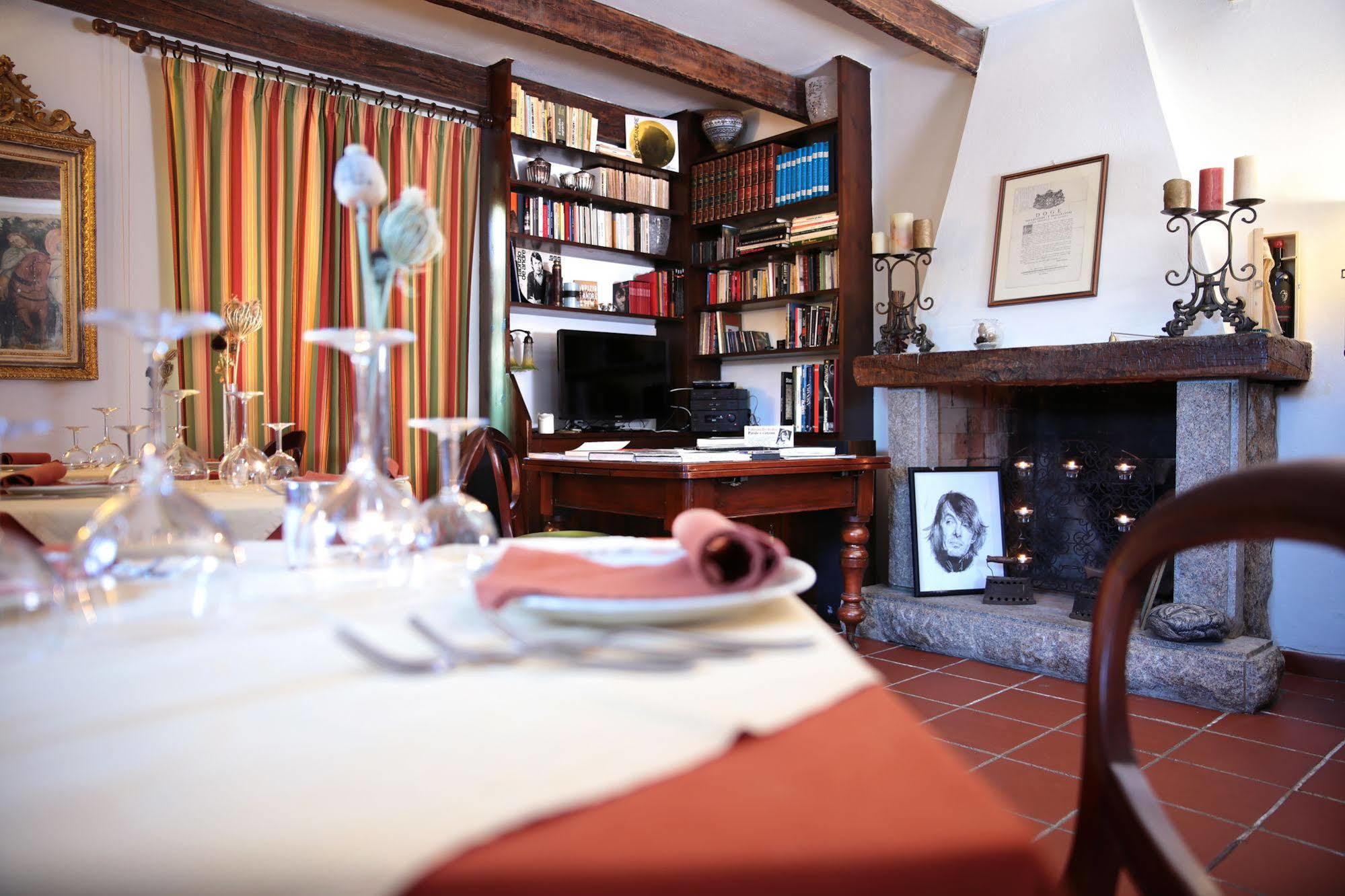 L'Agnata di De André Boutique Hotel Tempio Pausania Extérieur photo